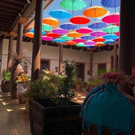Hotel Villa De Flores Uruapan  Extérieur photo