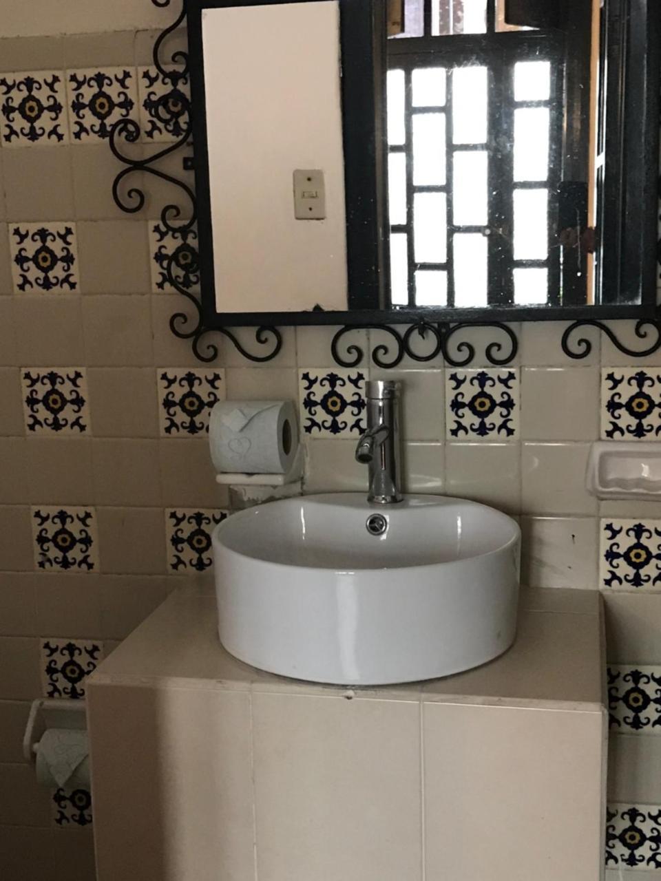 Hotel Villa De Flores Uruapan  Extérieur photo