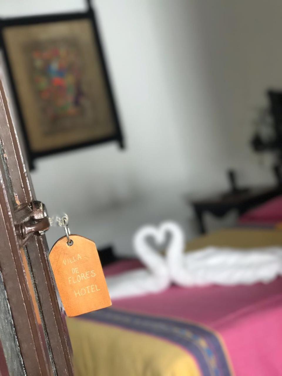 Hotel Villa De Flores Uruapan  Extérieur photo