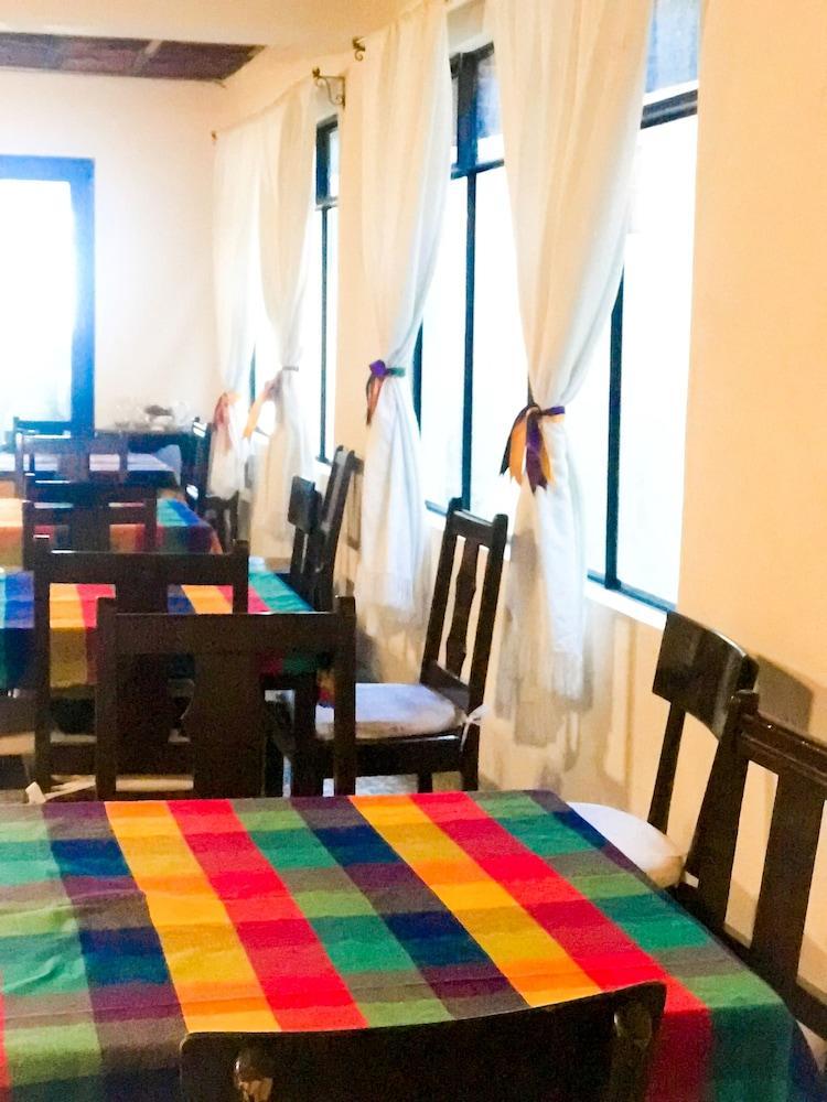Hotel Villa De Flores Uruapan  Extérieur photo